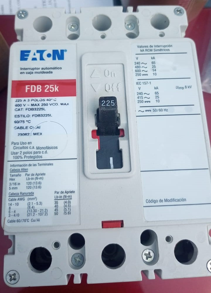 INTERRUPTOR EATON FDB25K/FDB3225L, 3POLOS, 600V