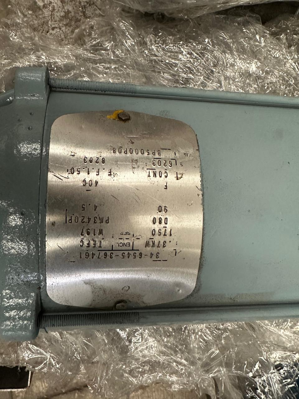 Motorreductor de Corriente Directa 0.37 KW Baldor 34-6545-3674G1