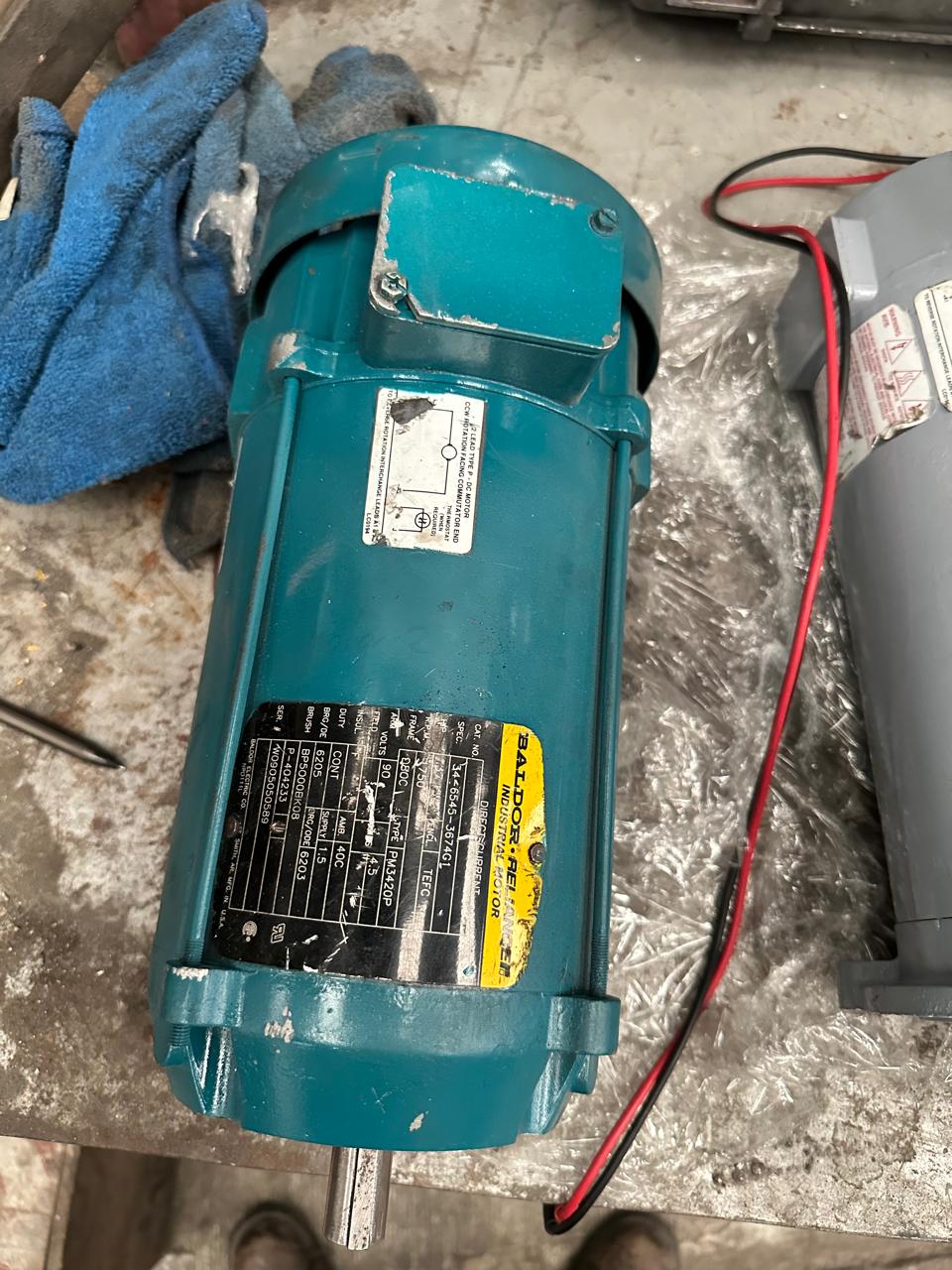 Motor de Corriente Directa 0.37 KW Baldor 34-6545-3674G1