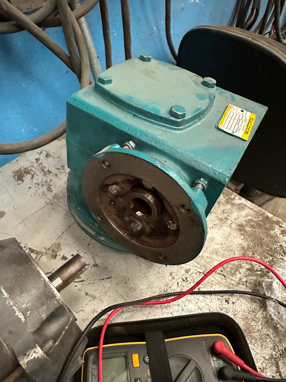 Reductor Baldor F921G-40-80C-J 680 IN-LBS