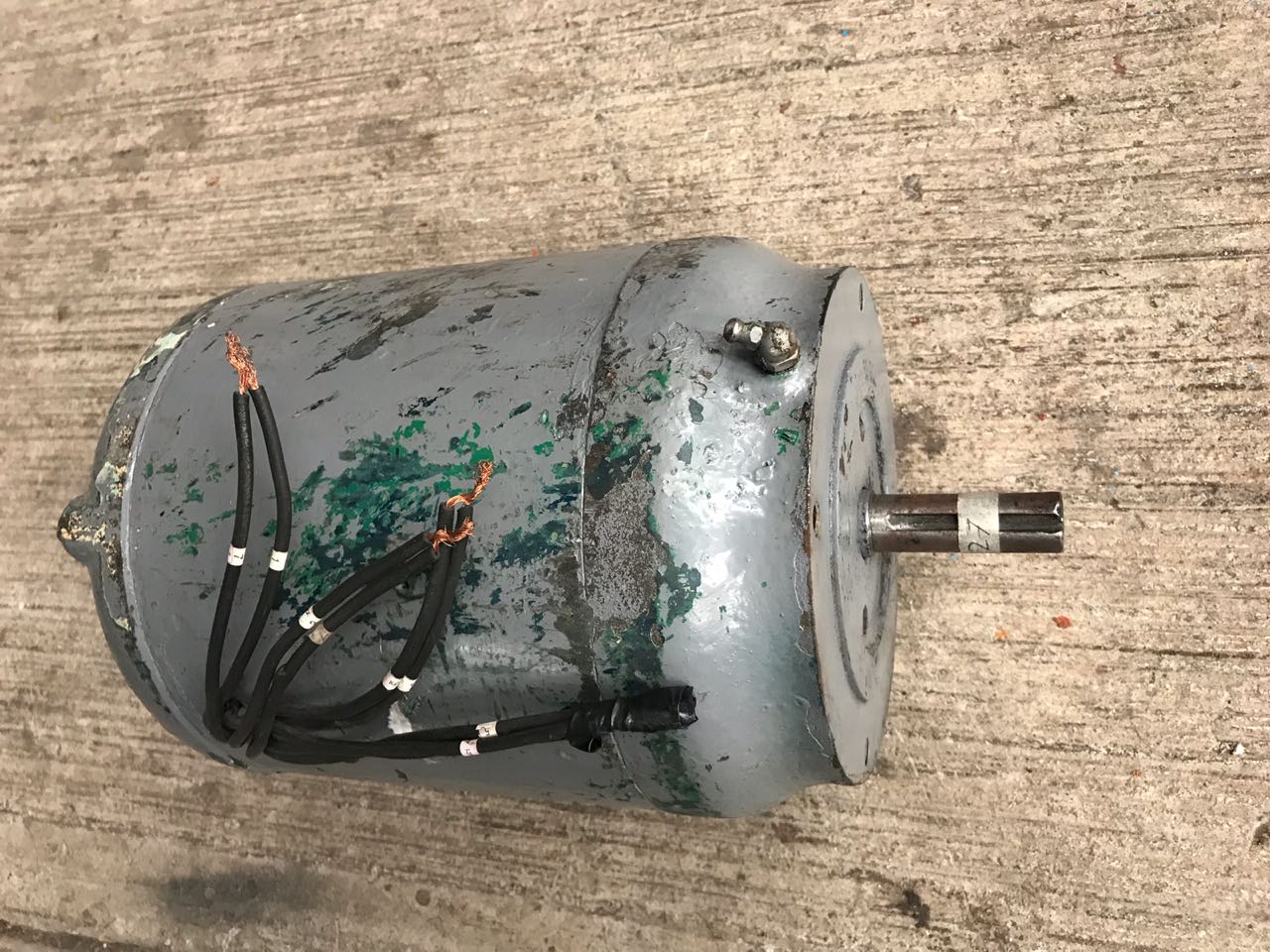 MOTOR SIN PLACA DE DATOS