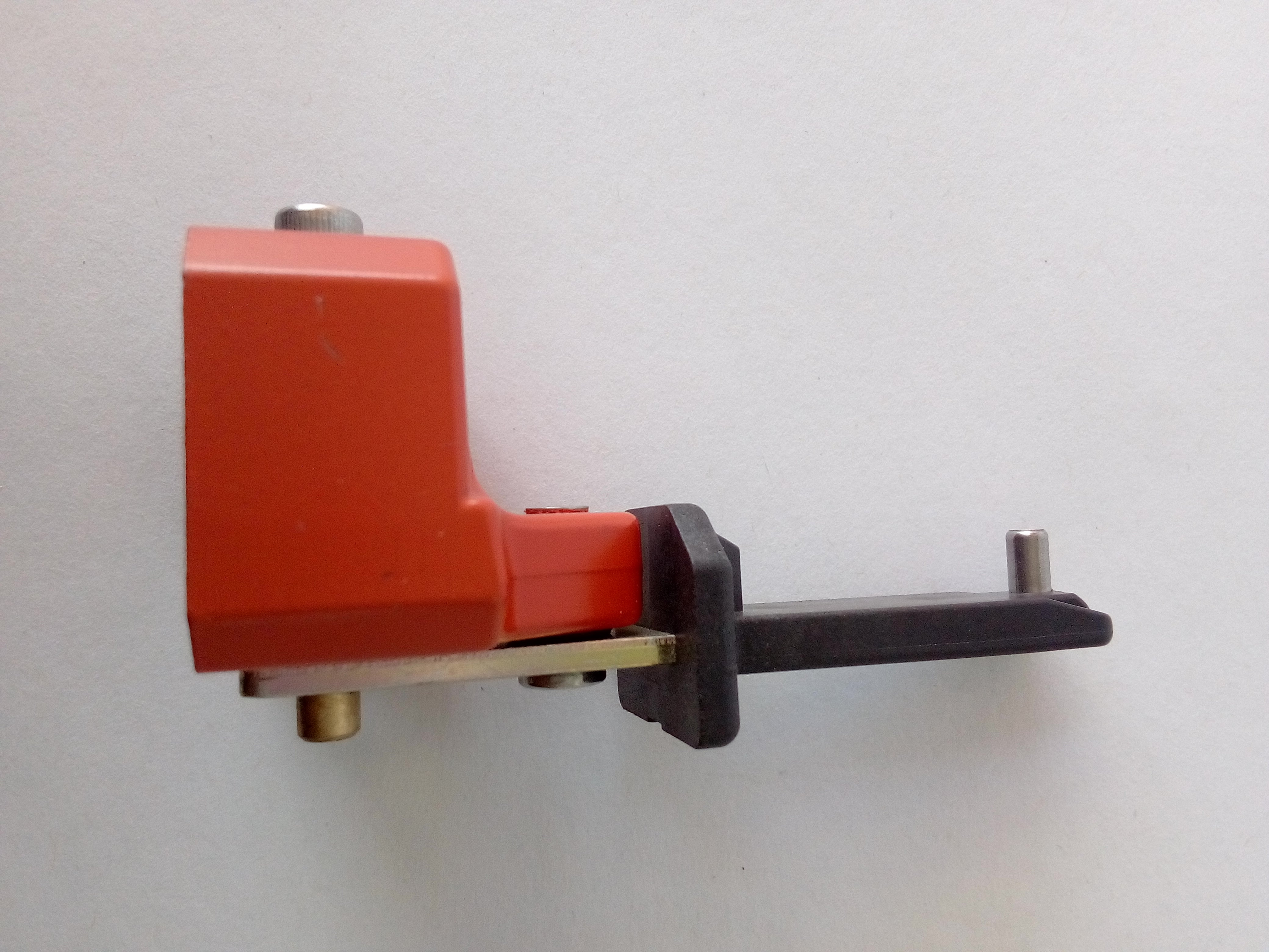 Llave de Interruptor Omron D4BS-K3