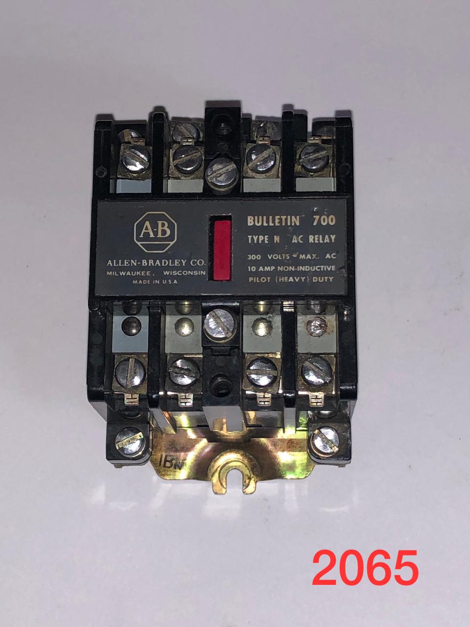Contactor Allen Bradley 700-N400A1