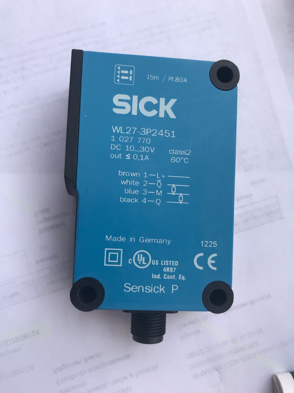 Sensor Fotoeléctrico Sick WL27-3P2451