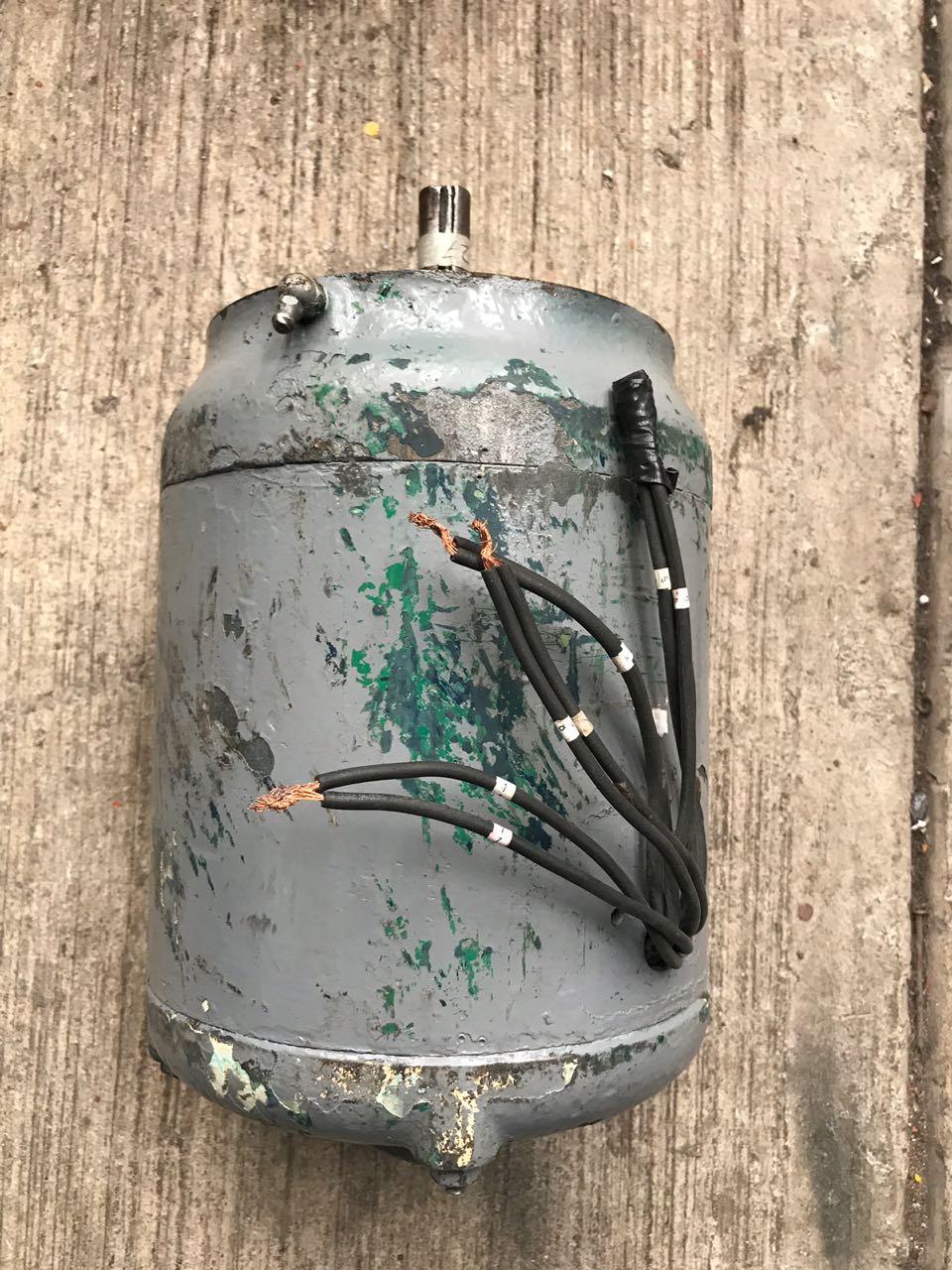 MOTOR SIN PLACA DE DATOS