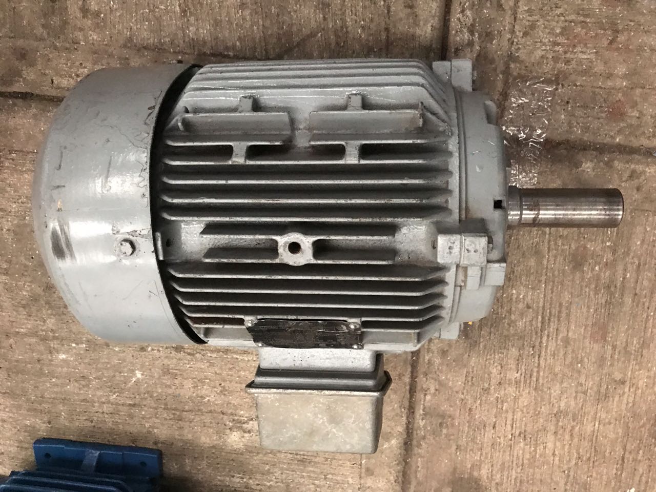 Motor de Corriente Alterna 10 HP Siemens 1LA3215-AYK60