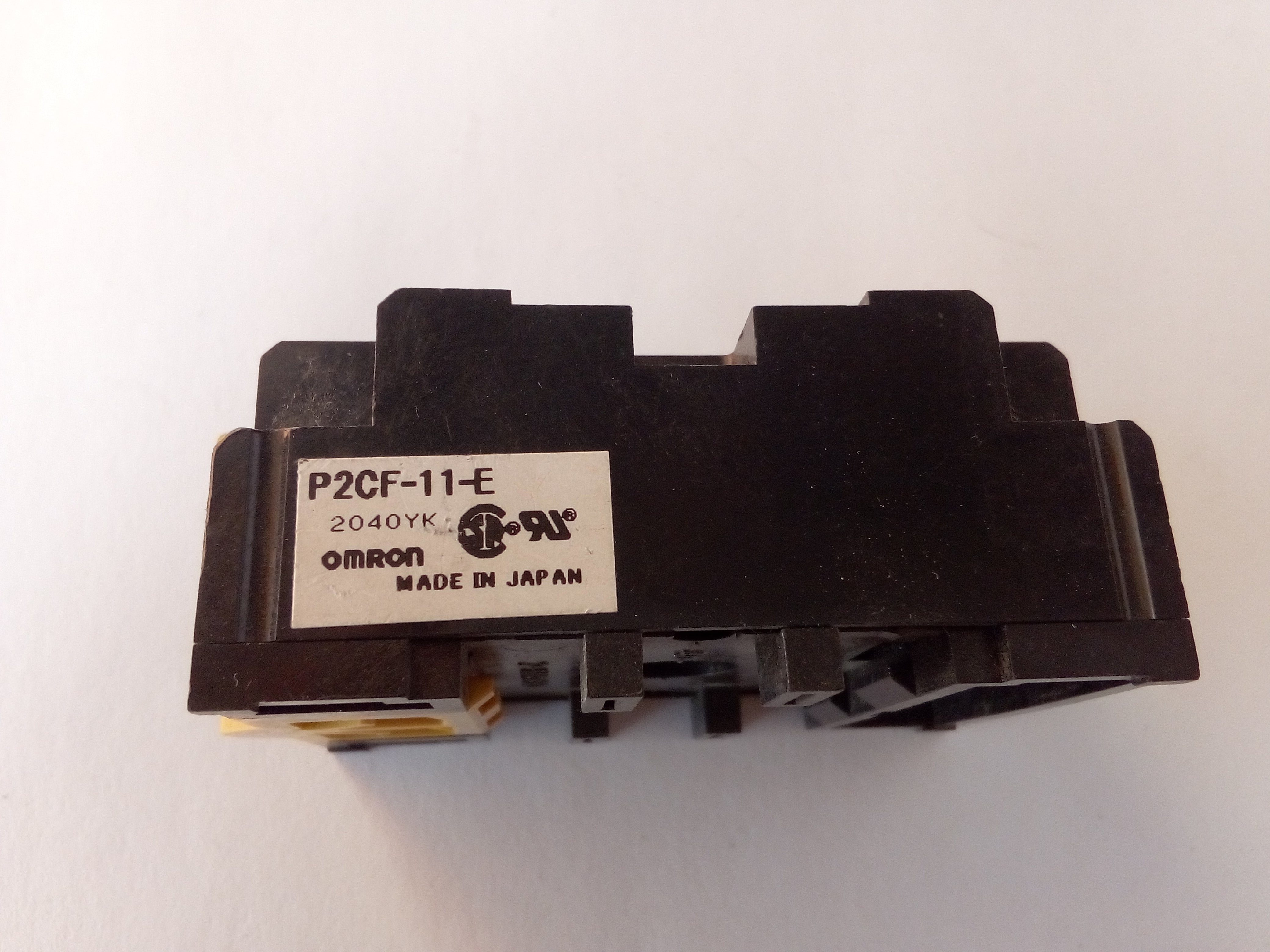 Base para Relevador Omron P2CF-11-E