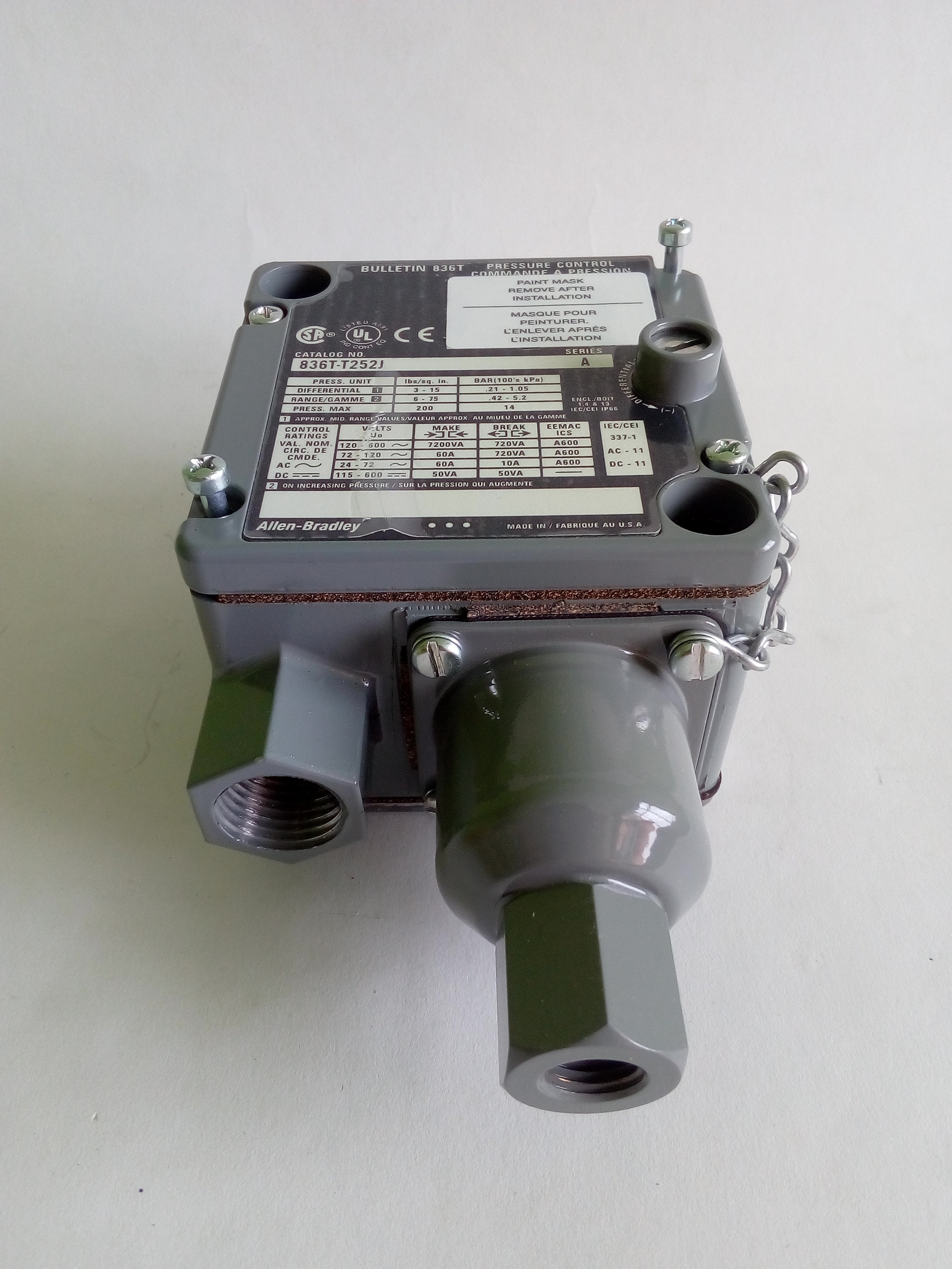 Control de Presión Allen Bradley 836T-T252J