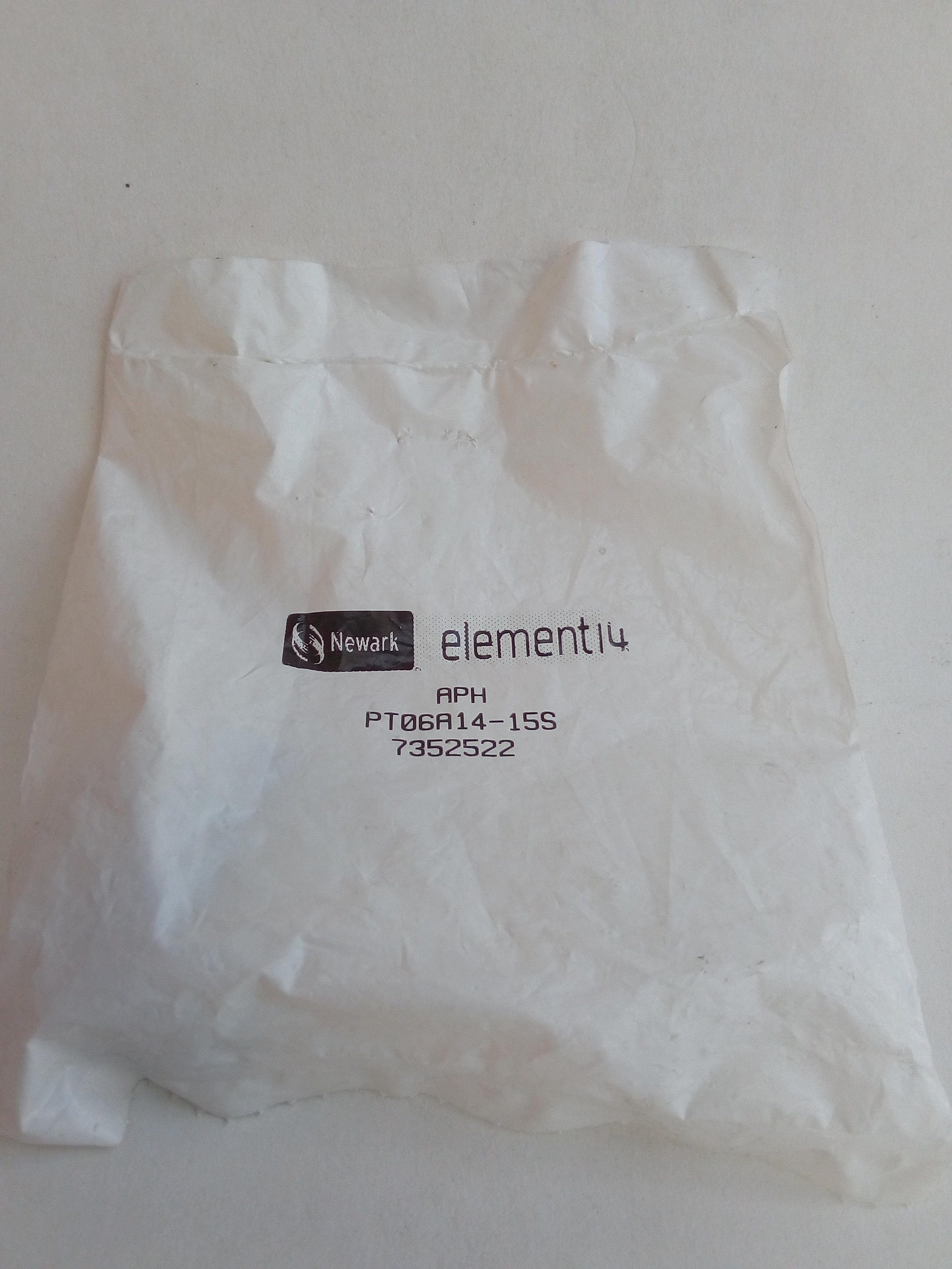 Conector Circular Amphenol Industrial PT06A14-15S