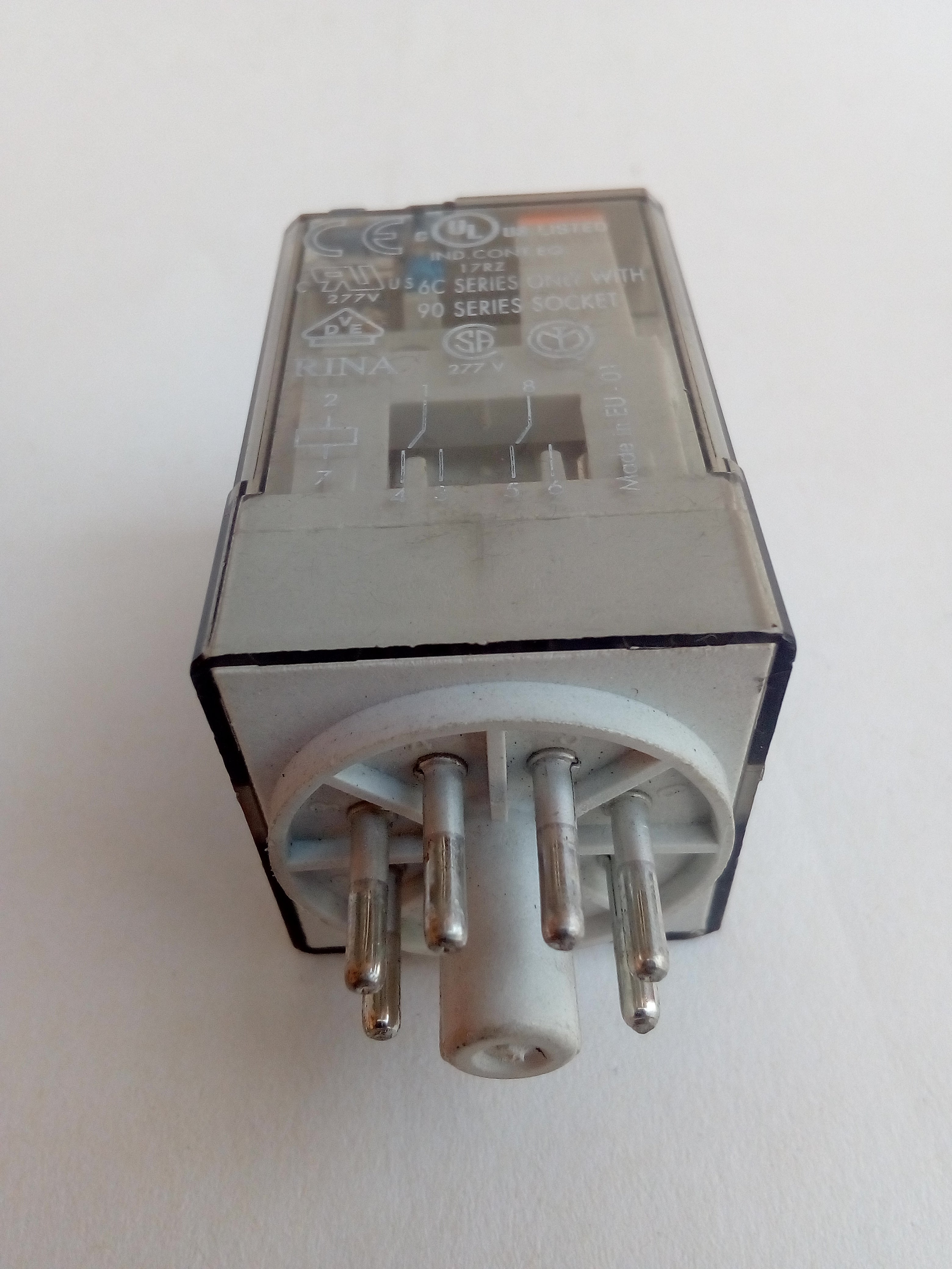 Relevador Finder 60.12.9.024.0040