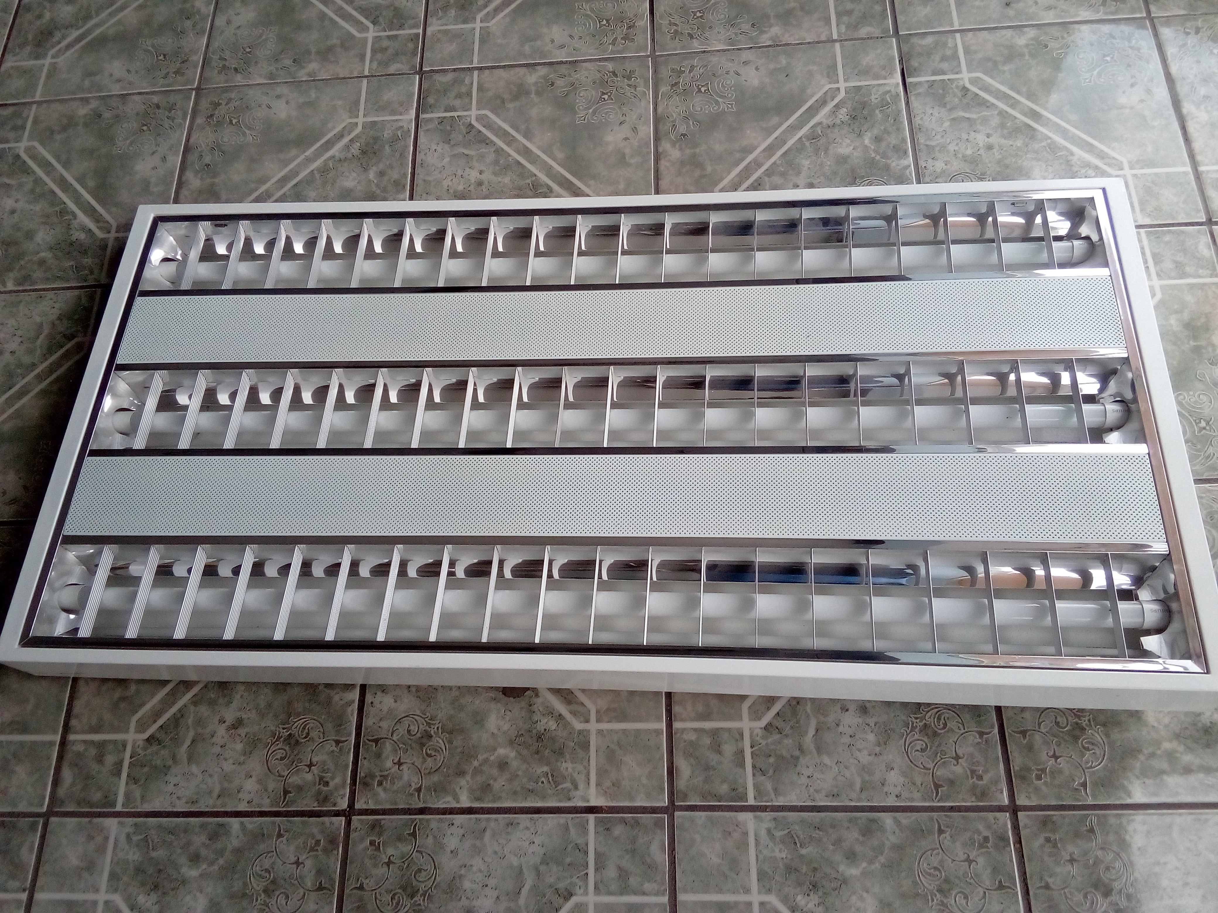 Lámpara tipo Industrial