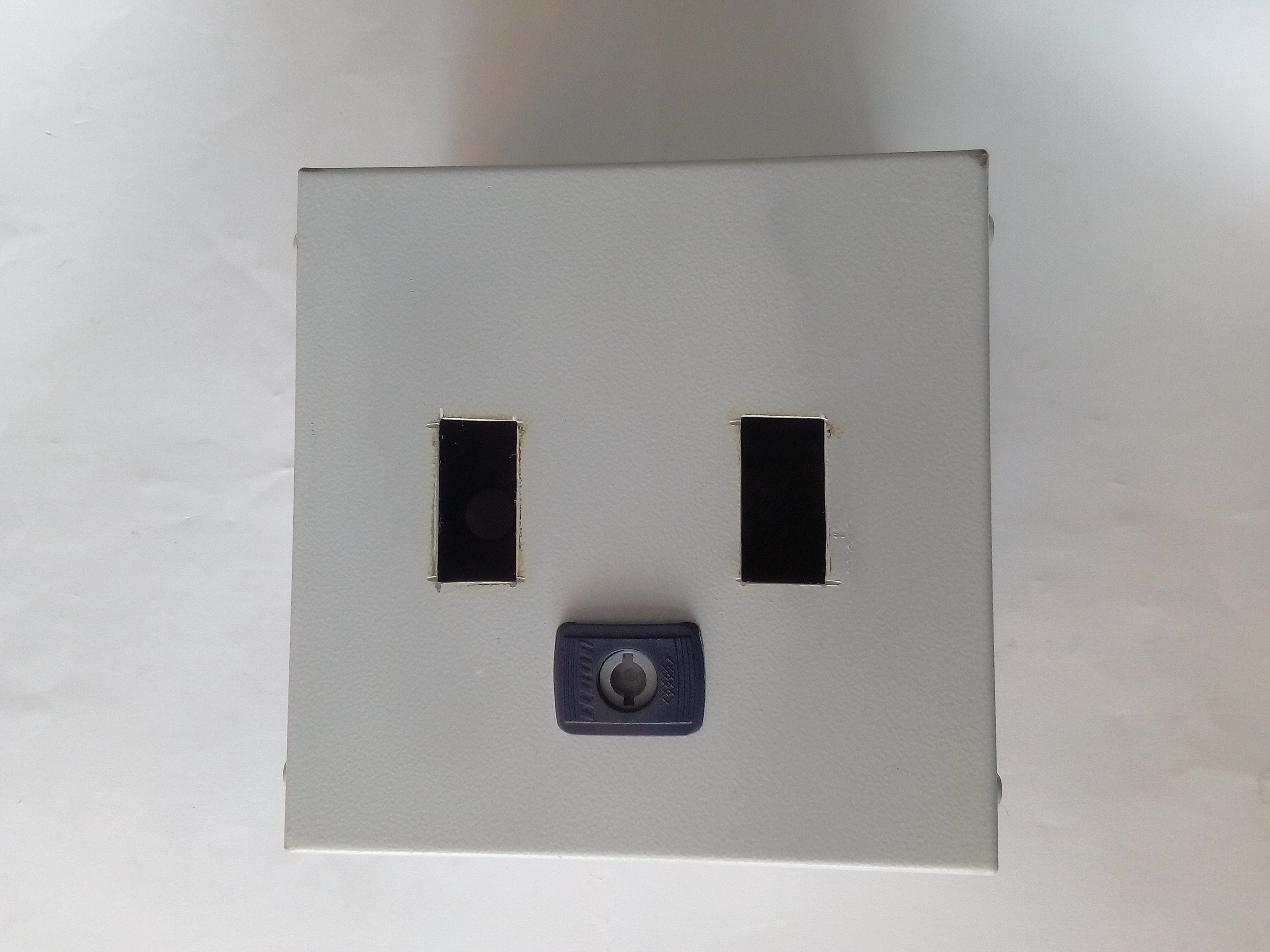 Gabinete Metálico Eldon MAS0202015r5