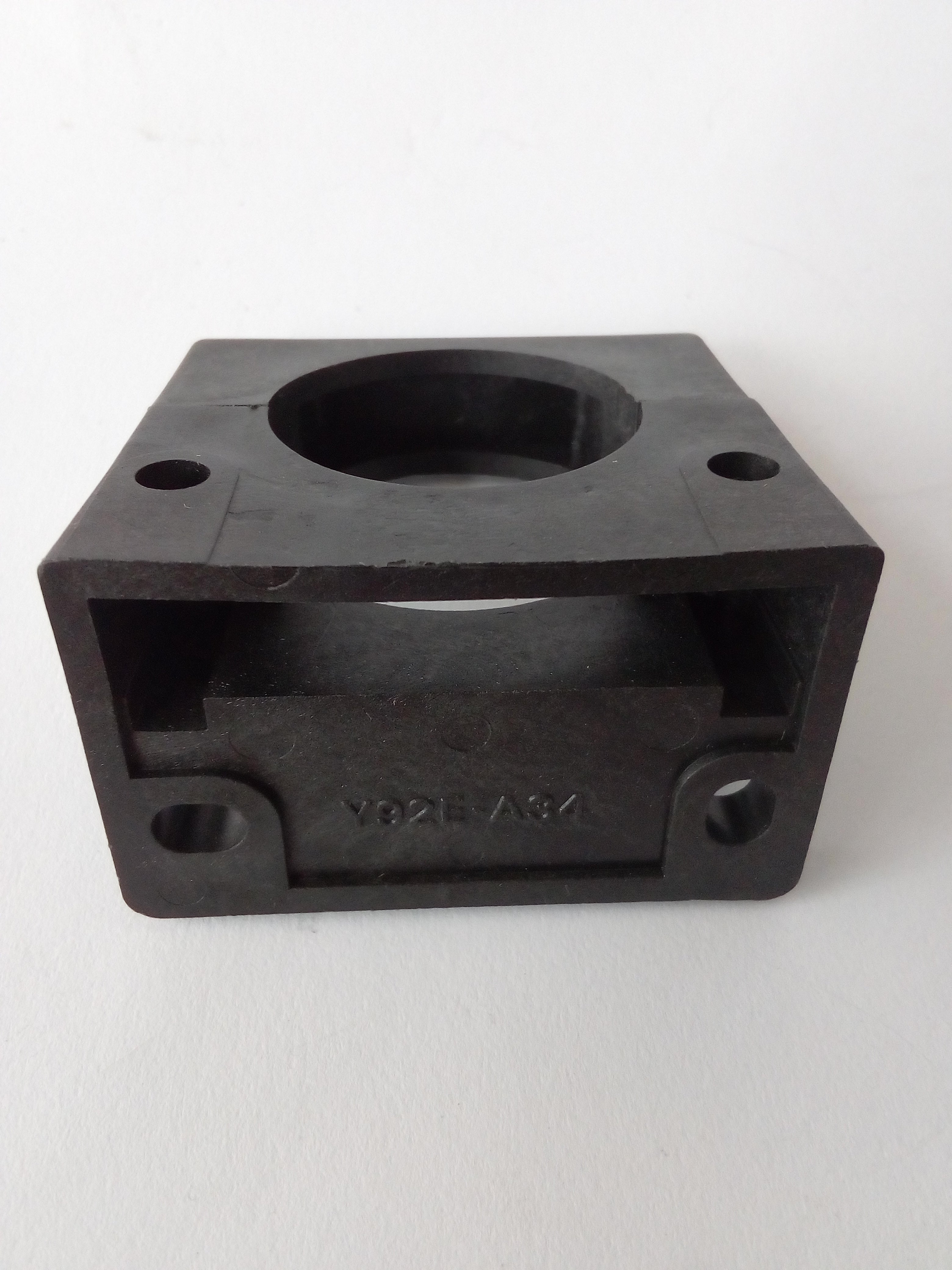 Soporte Omron Y92E-A34