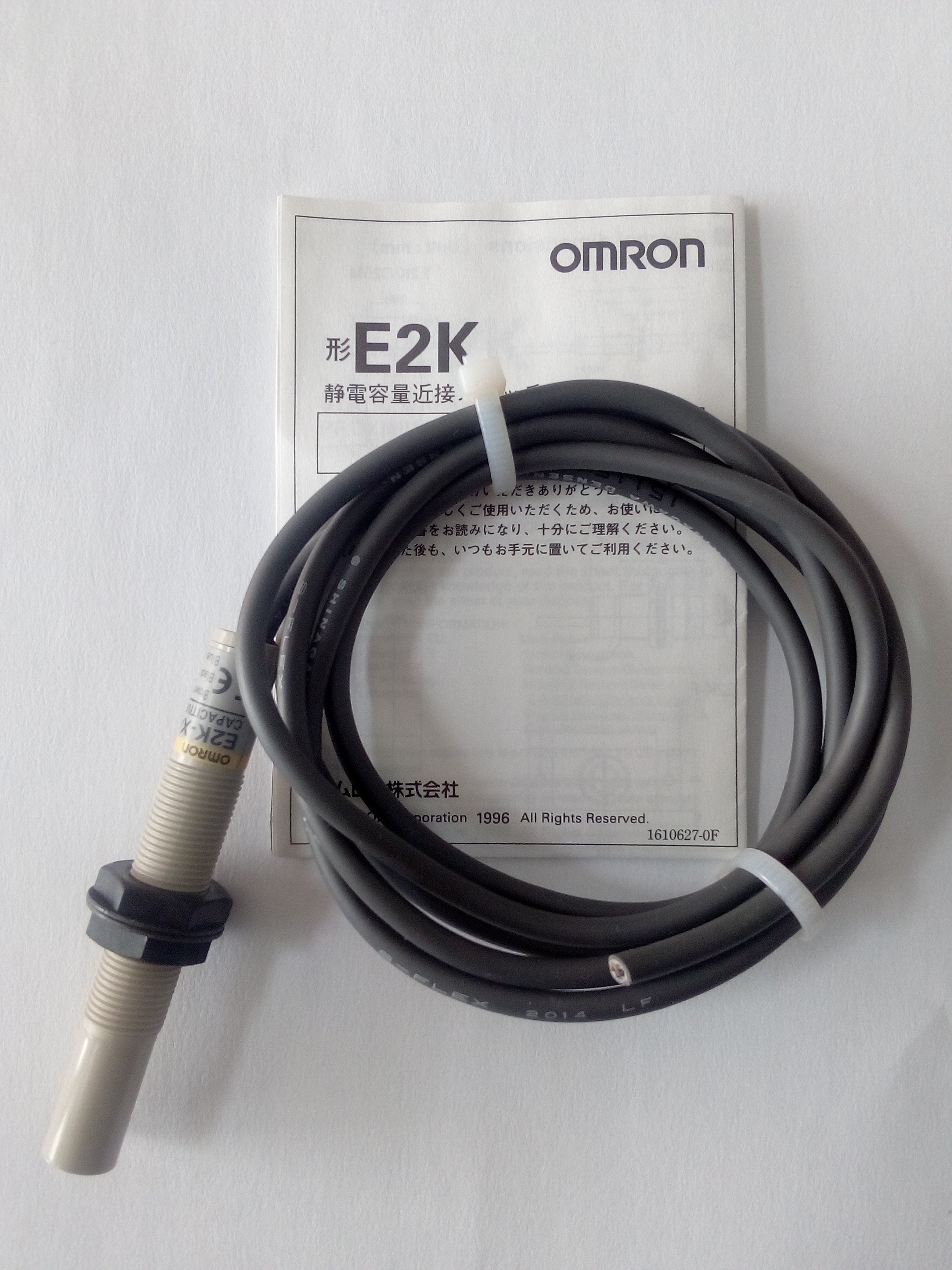 Sensor de Proximidad Capacitivo Omron E2K-X4ME1