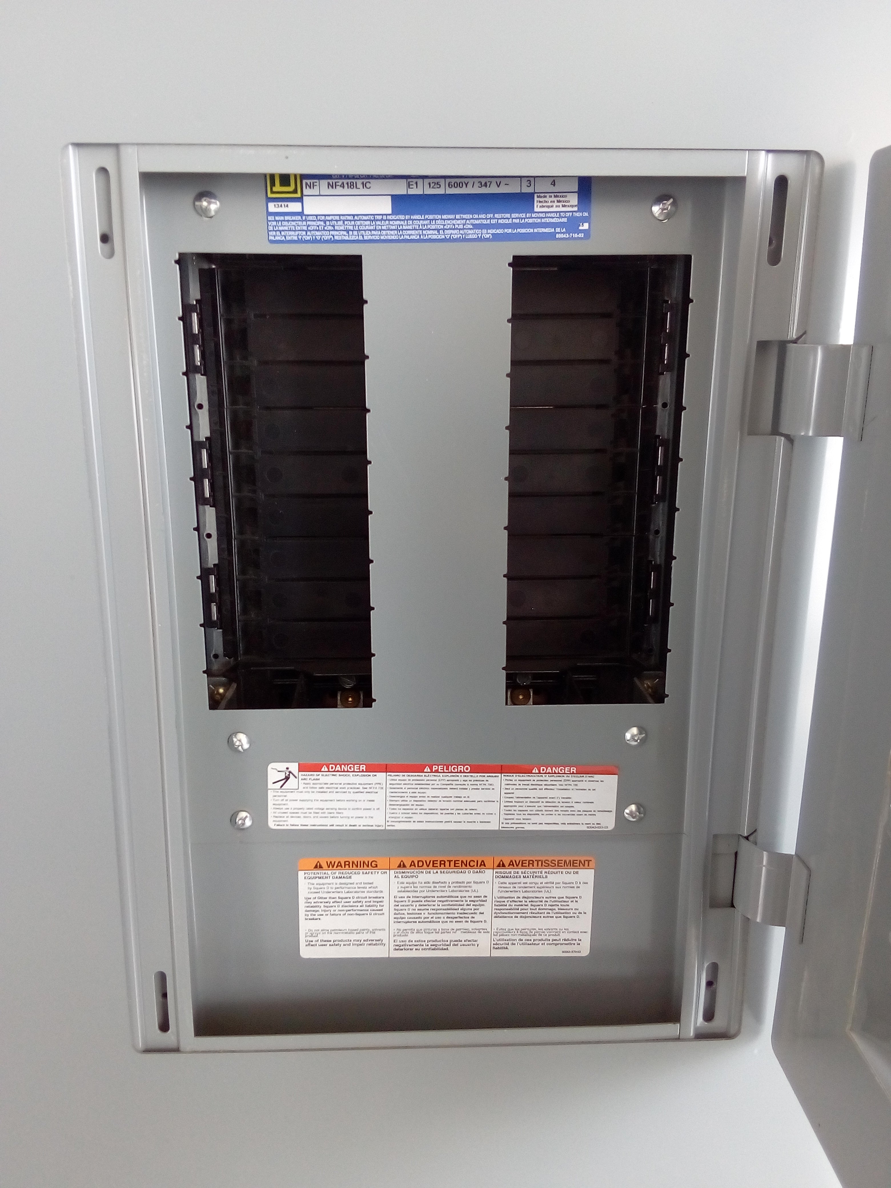 Tablero Square D NF184L12S