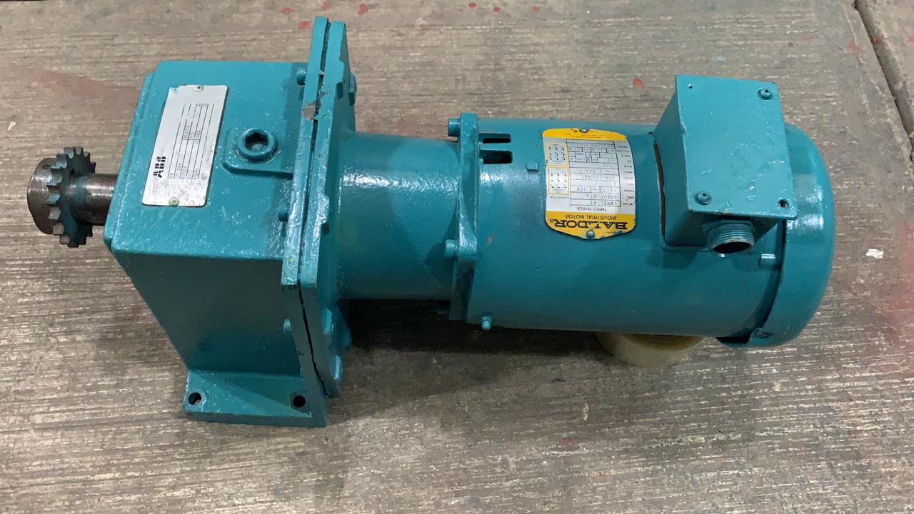 MOTORREDUCTOR ELÉCTRICO BALDOR 1 HP TIPO.UABM246 208-230/460 V