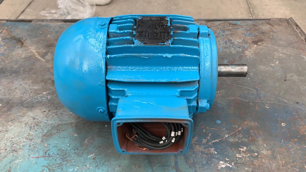 Motor de Corriente Alterna 1.5 HP Weg 00156EP3E143T