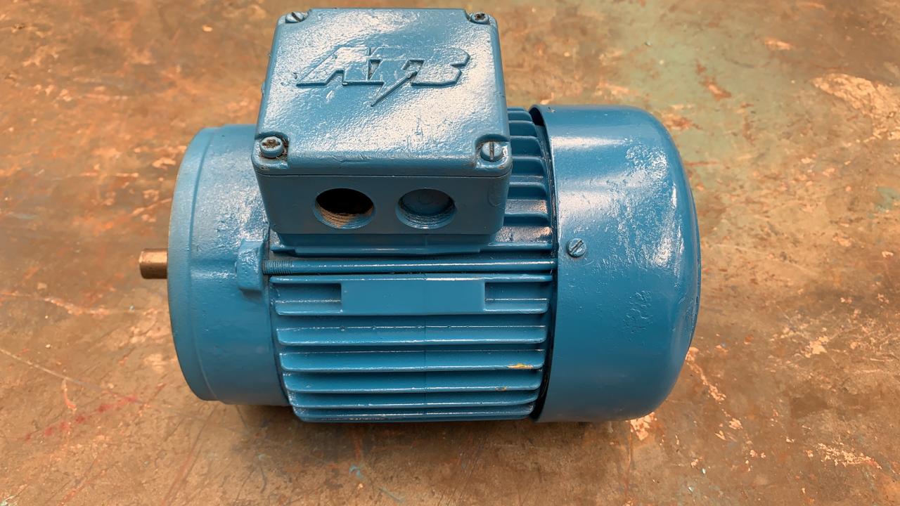 Motor de Corriente Alterna 0.55KW Antriebstechnik 71RFO3712-7