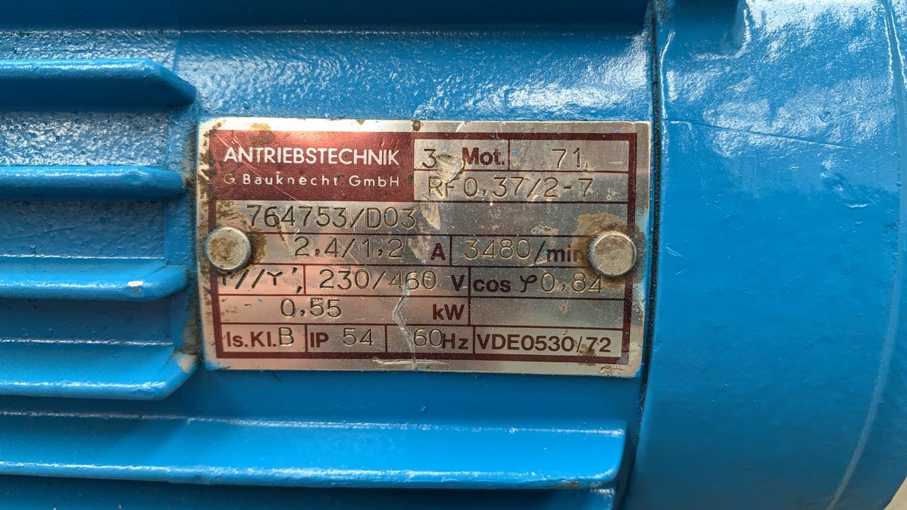 Motor de Corriente Alterna 0.55KW Antriebstechnik 71RFO3712-7
