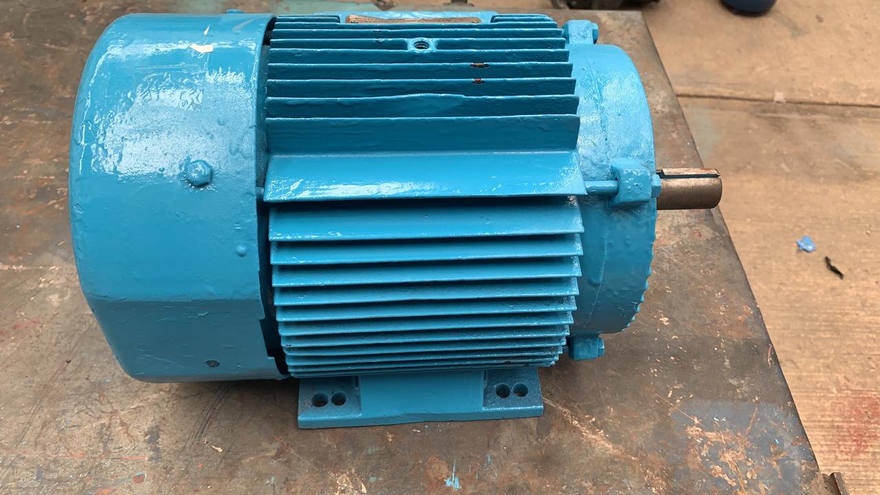 Motor de Corriente Alterna 5 HP General Electric 5K184BL220