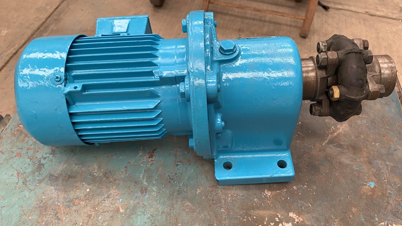 Motorreductor Siemens de CA 0.37 HP Corriente Alterna