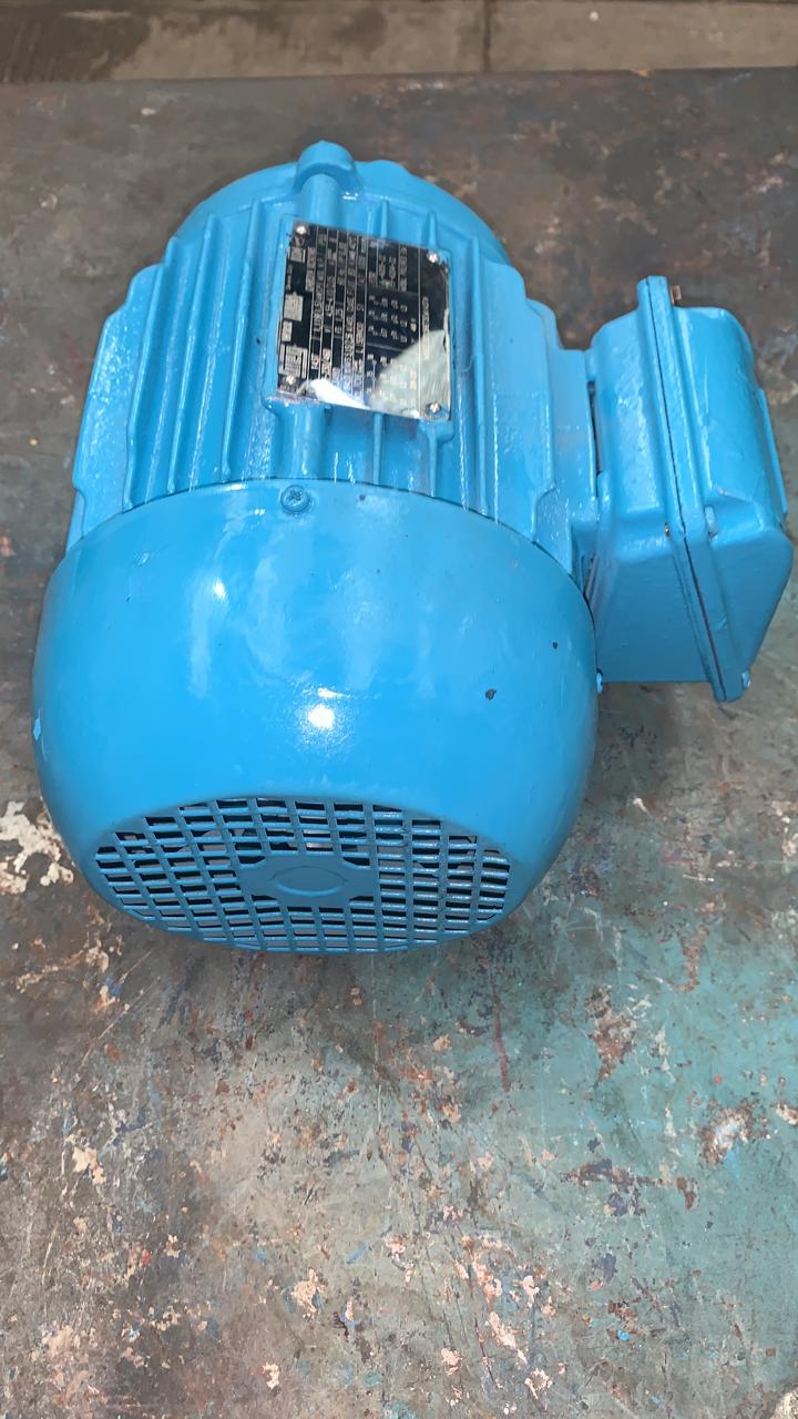 Motor de Corriente Alterna 1.5 HP WEG 00156ET3EM143TW