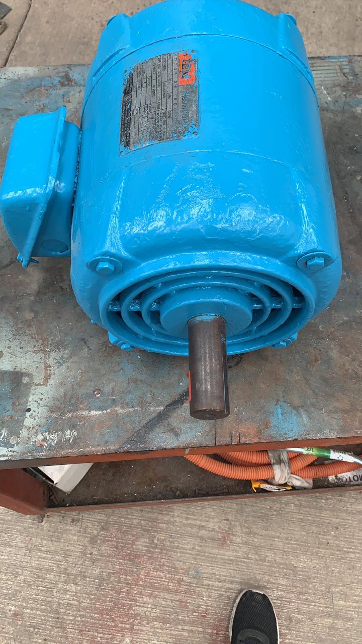Motor de Corriente Alterna 7.5 HP IEM