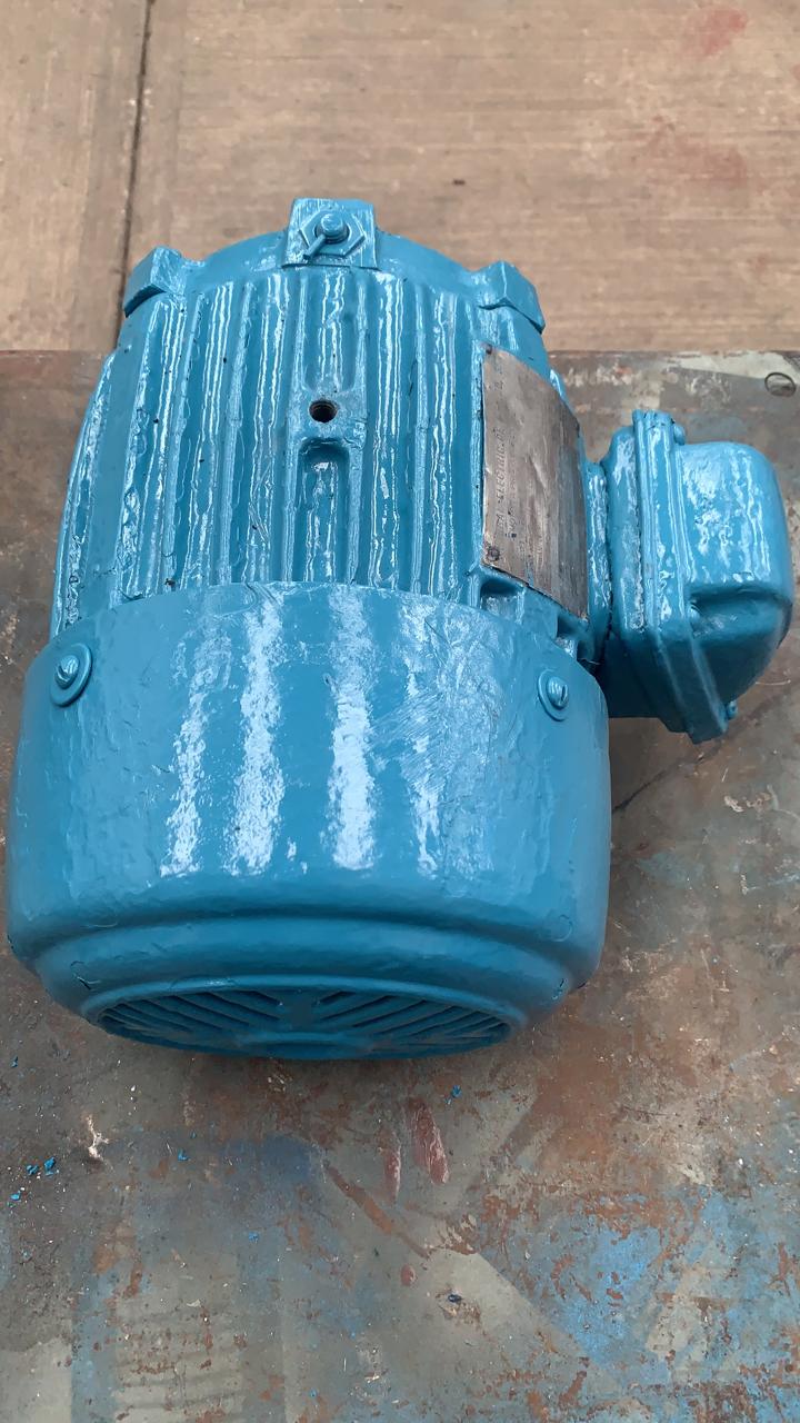 Motor de Corriente Alterna 5 HP General Electric de Mexico 18KT504EX