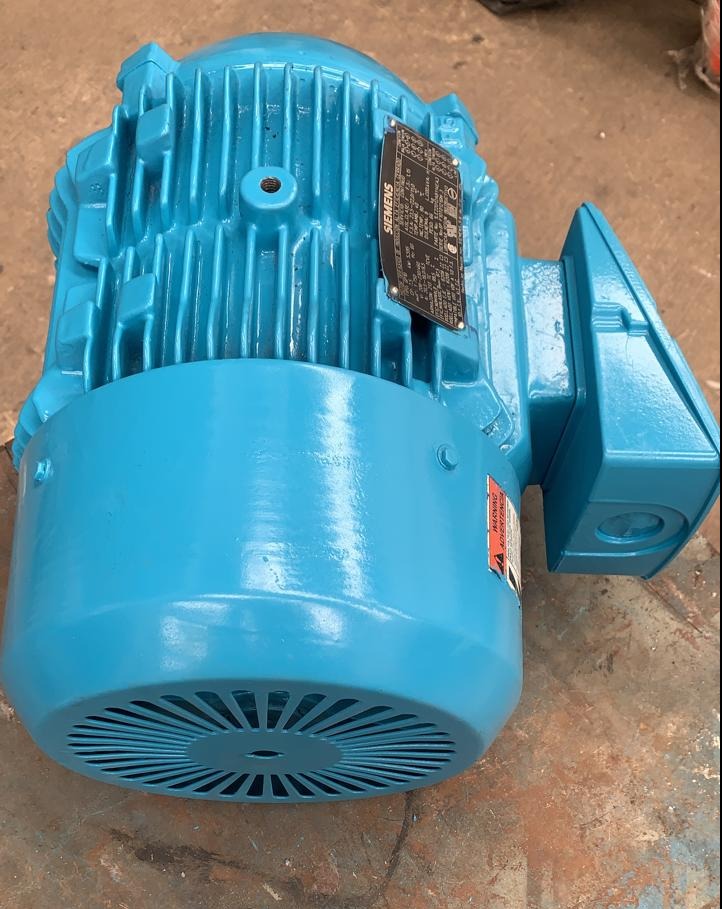 Motor de Corriente Alterna 7.5 HP Siemens 1LE22012AB114AA3
