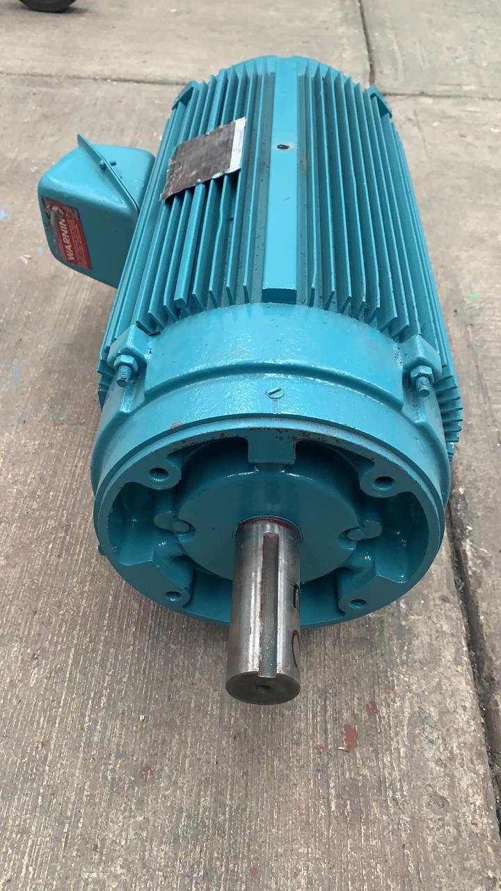 Motor de Corriente Alterna 15 HP Warner Electric TH