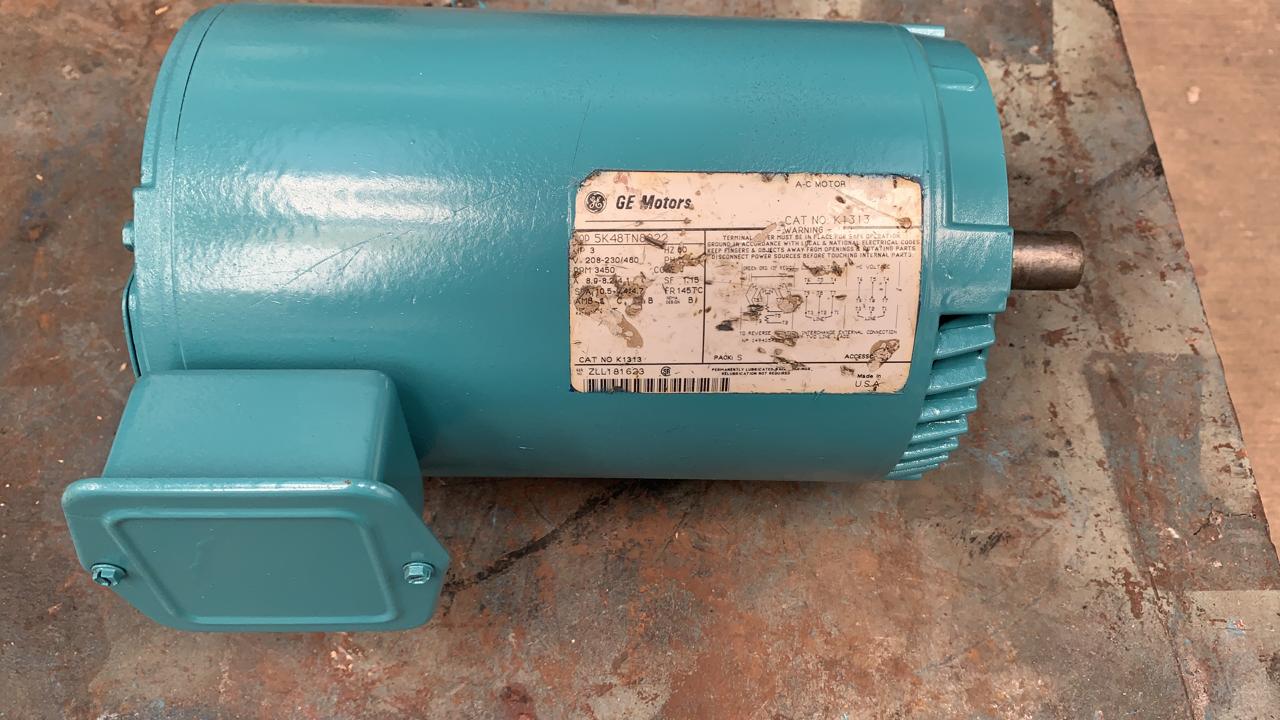 Motor Corriente Alterna 3 HP General Electric 5K48TN8022