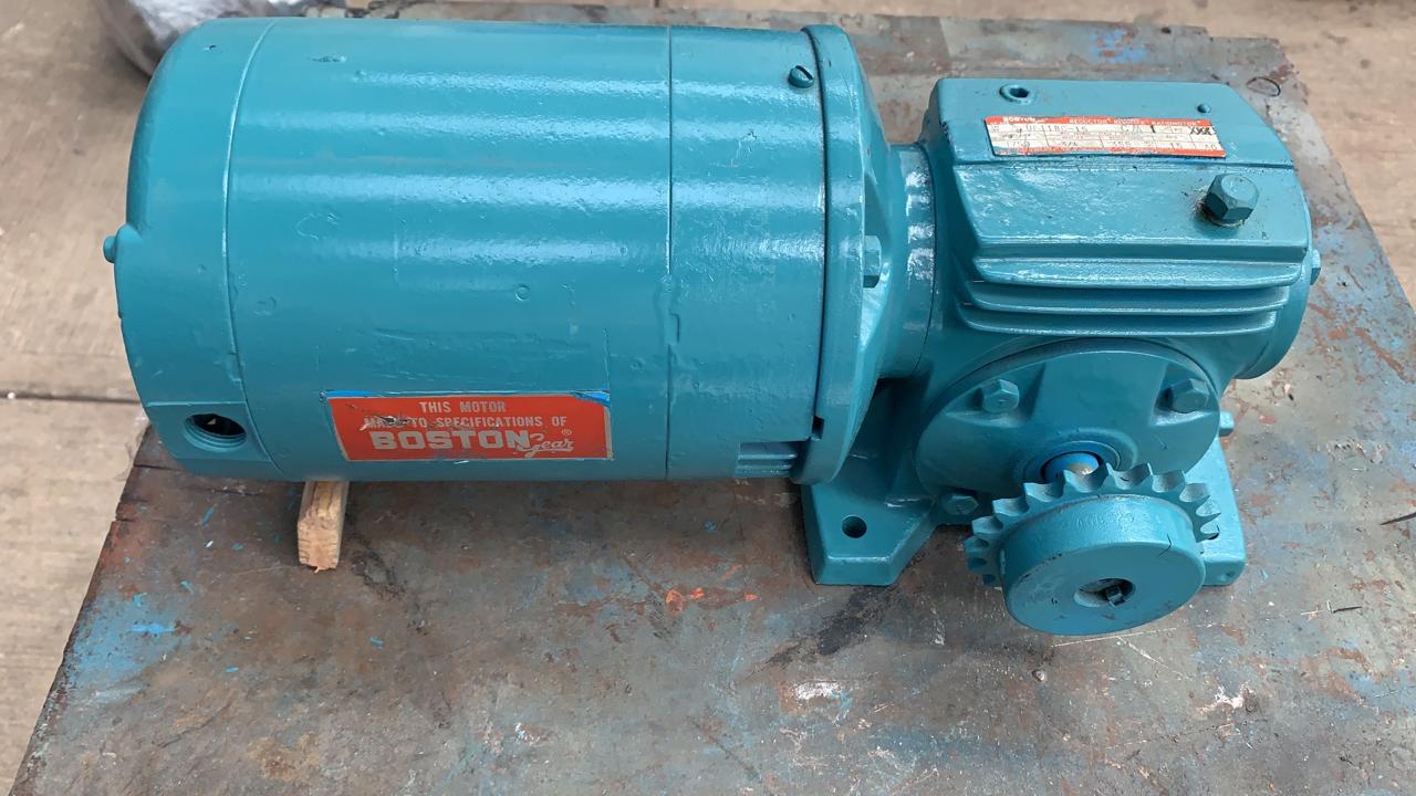 Motorreductor Corriente Alterna 3/4 HP Boston UF118C-15 CM1