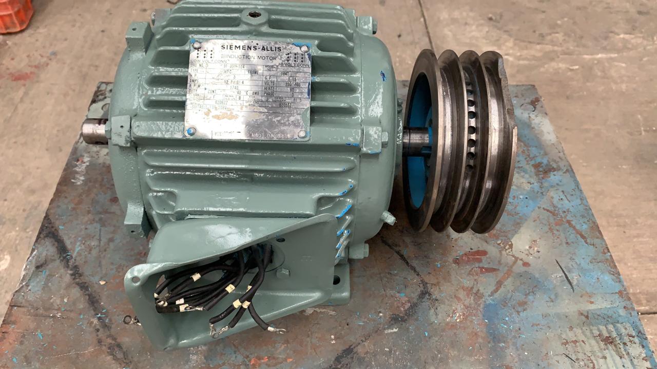 Motor de Corriente Alterna 5 HP Siemens-Allis 015
