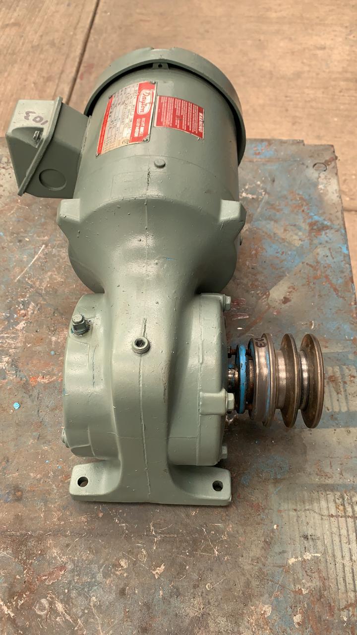 Motorreductor de Corriente Alterna 1 HP Dayton