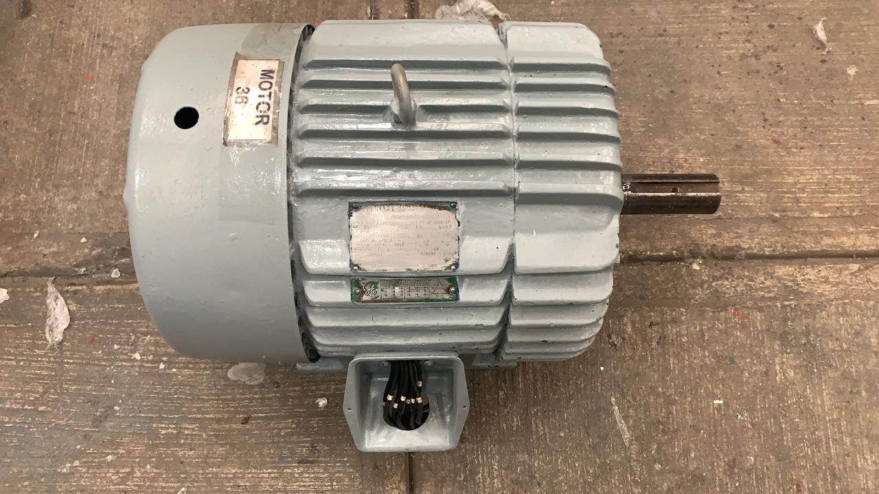 Motor de Corriente Alterna 25 HP General Electric 5K284BK205B2