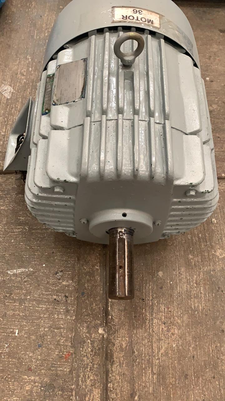 Motor de Corriente Alterna 25 HP General Electric 5K284BK205B2