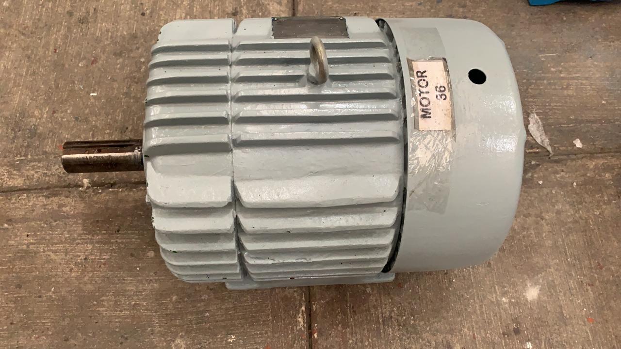 Motor de Corriente Alterna 25 HP General Electric 5K284BK205B2