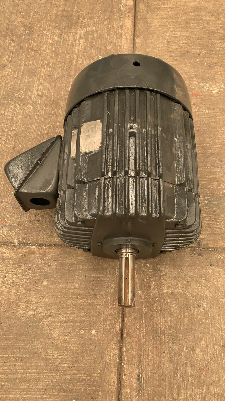 Motor de Corriente Alterna 30 HP General Electric 5K4326B22