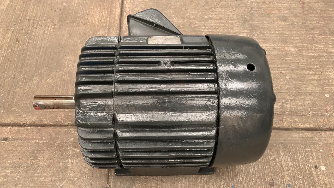 Motor de Corriente Alterna 30 HP General Electric 5K4326B22