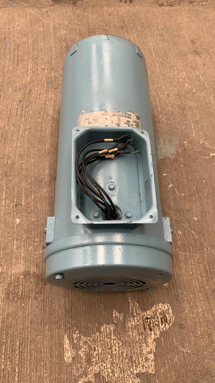 Motor de Corriente Directa 1 HP Reliance Electric T56S1104B