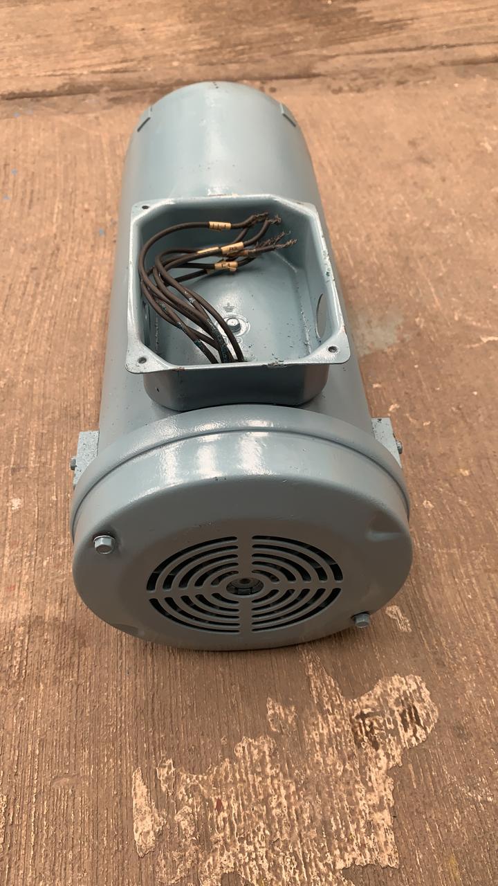 Motor de Corriente Directa 1 HP Reliance Electric T56S1104B