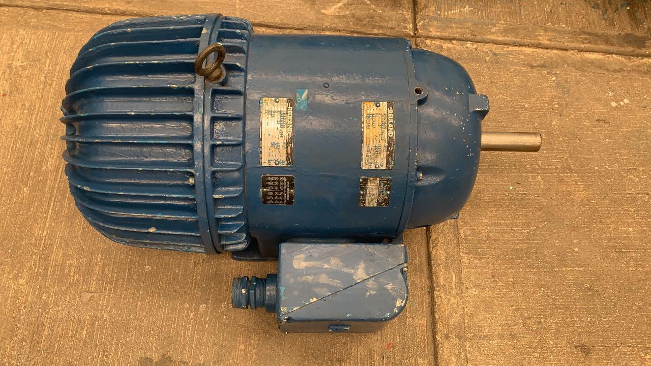 Motor de Corriente Alterna 10 HP Reuland 0100C-1ADN-0008