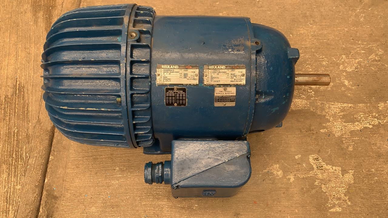 Motor de Corriente Alterna 10 HP Reuland 0100C-1ADN-0003