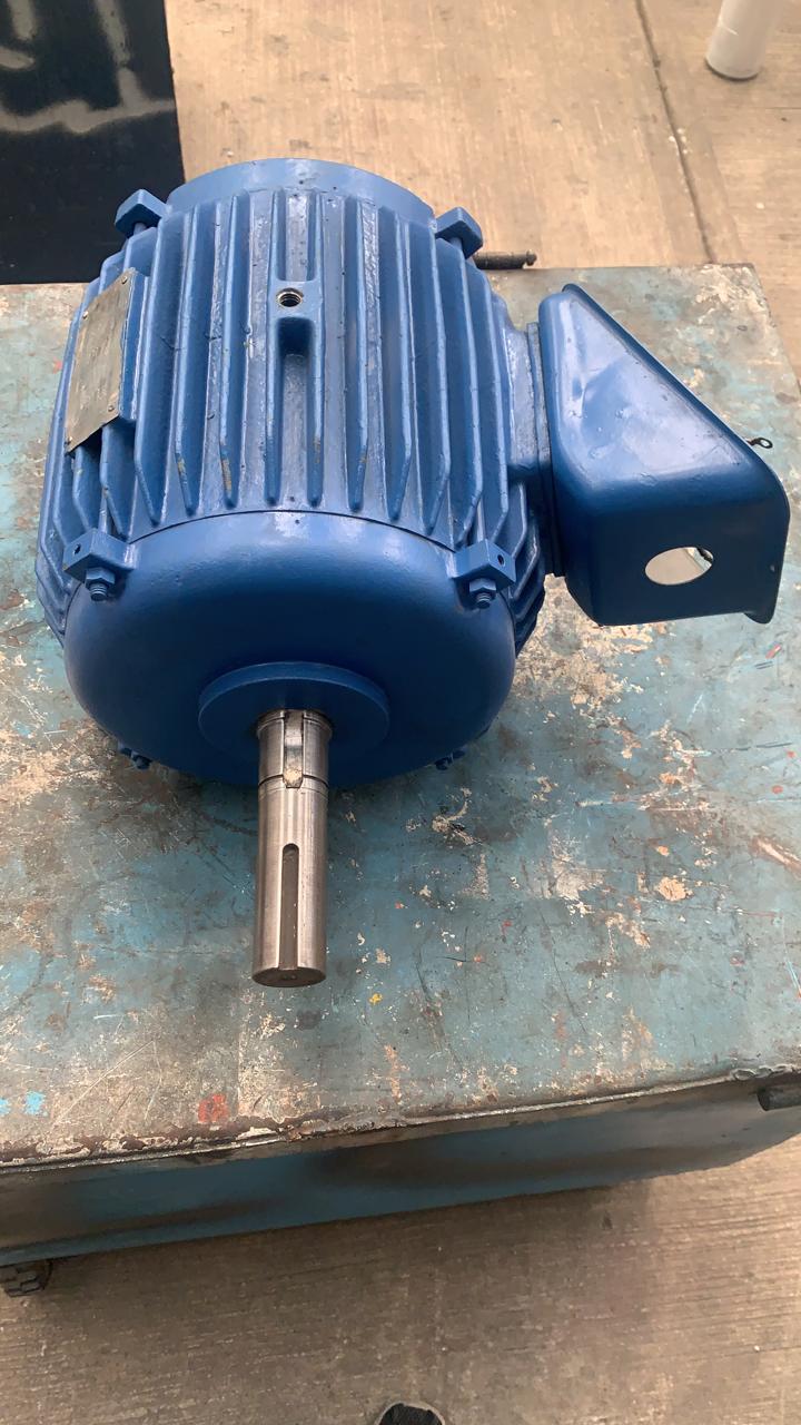 Motor de Corriente Alterna 7.5 HP Sterling BY754FGF2U3