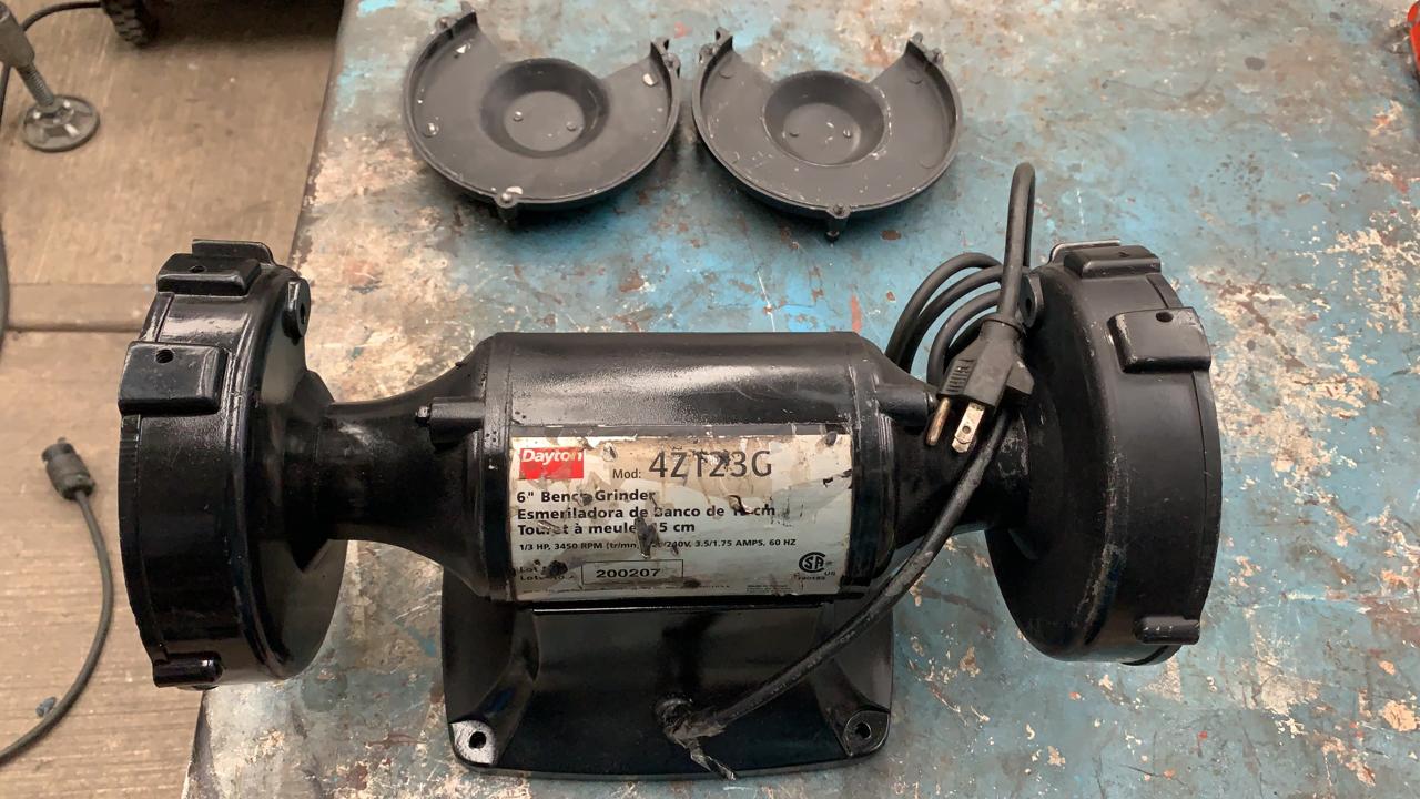 Esmeril de banco Dayton 4ZT23G