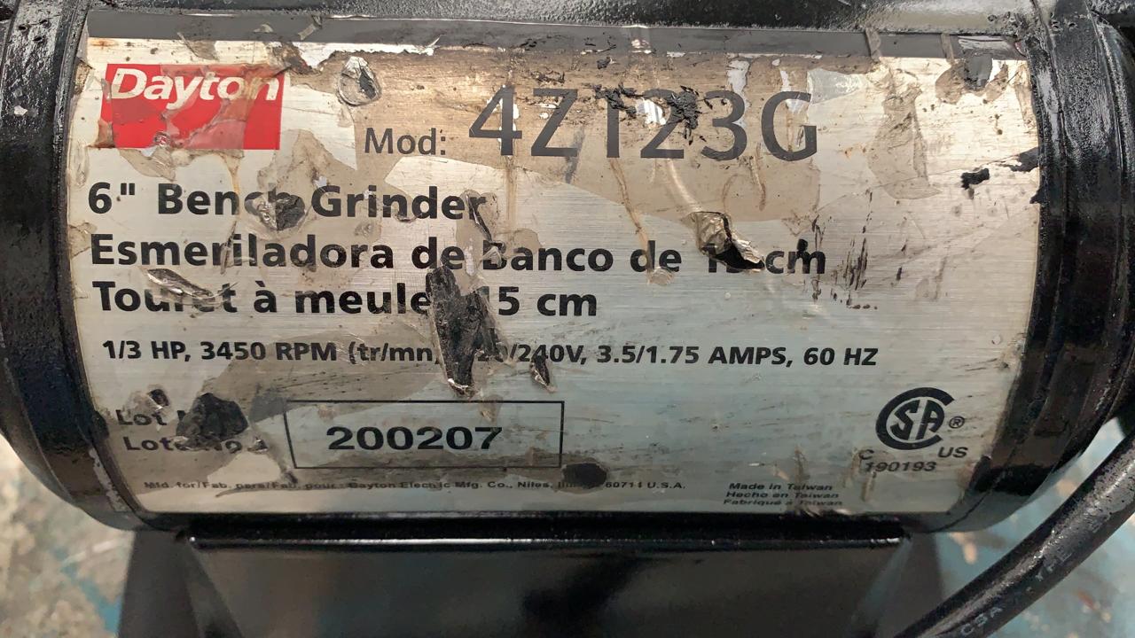 Esmeril de banco Dayton 4ZT23G