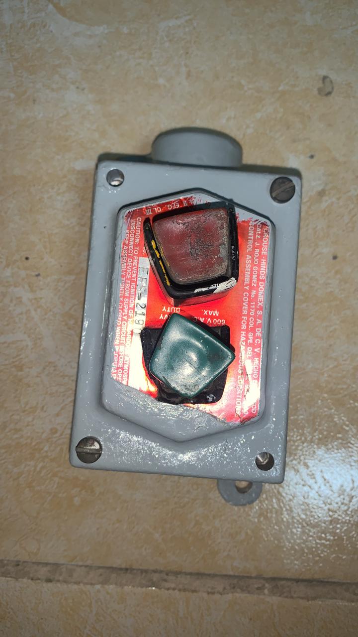 Botonera APE Crouse Hinds EFS-2190