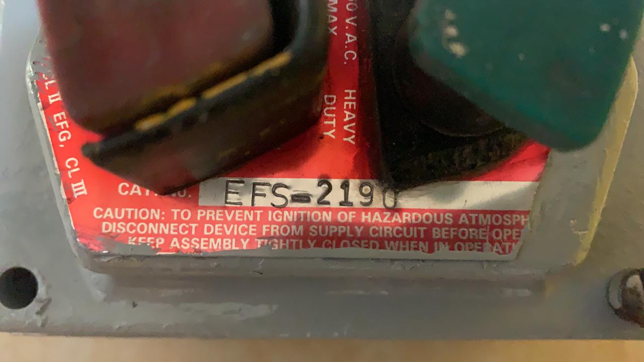 Botonera APE Crouse Hinds EFS-2190