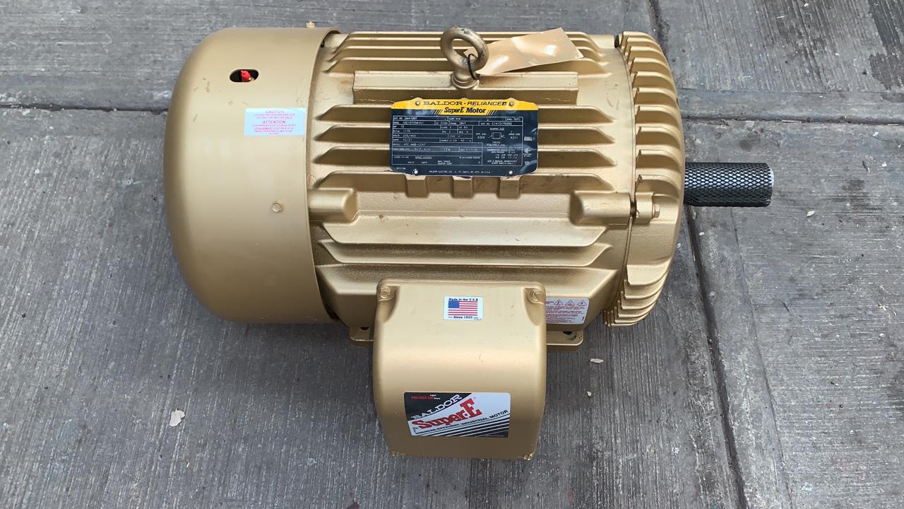 Motor de Corriente Alterna 15 HP Baldor EM4100T
