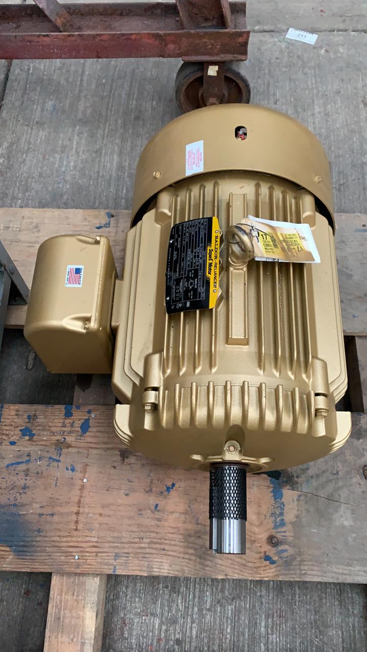 Motor de Corriente Alterna 15 HP Baldor EM4100T